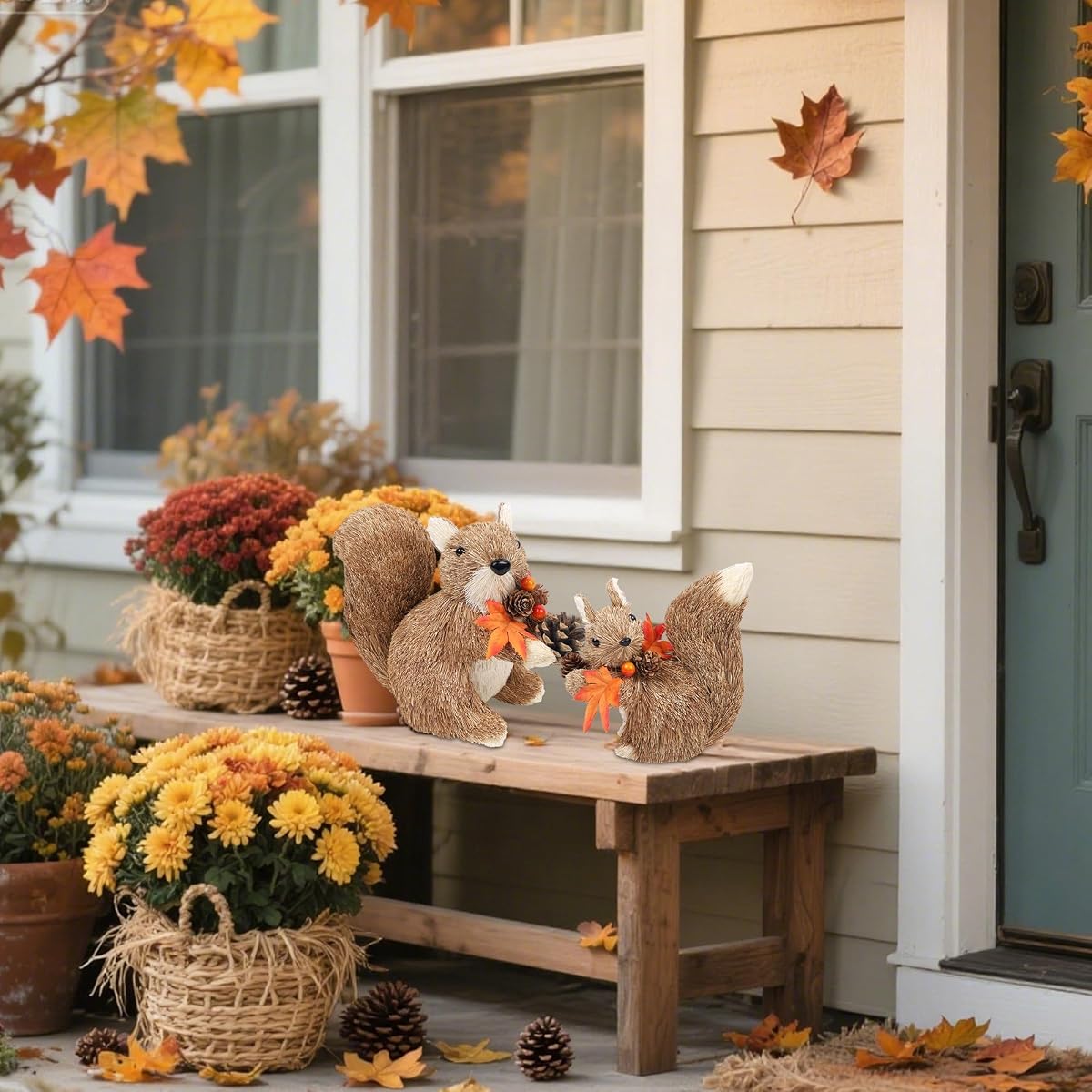 winemana Set of 2 Fall Decorations for Home Squirrels Table Decor - imagen de detalle 3