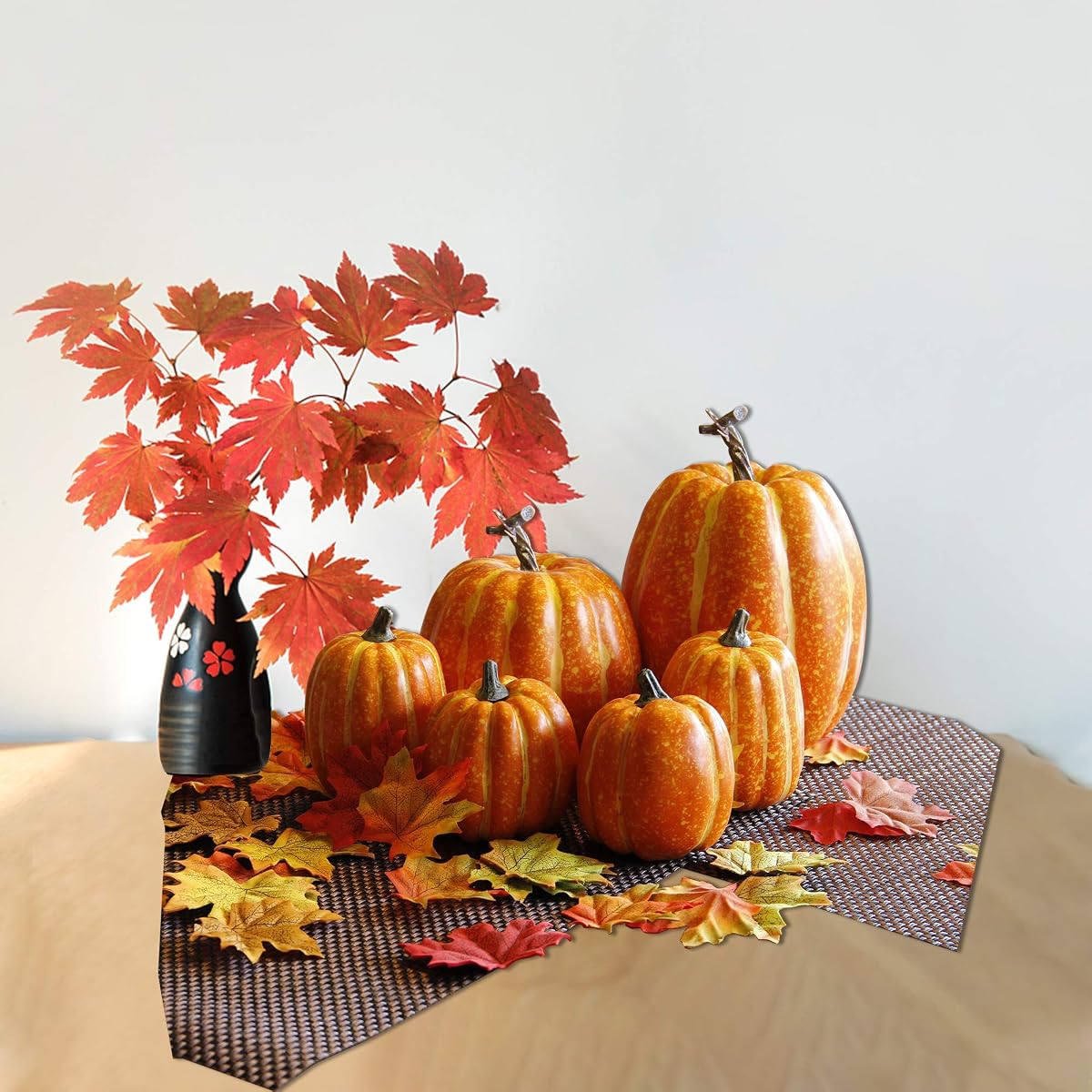 winemana Thanksgiving Decorations Artificial Pumpkins, Realistic Foam Yellow Pumpkin with 100 pcs Maple Leaves Made of Cloth, Fall Decorations for Home Kitchen Table Indoor Outdoor - 细节图 6
