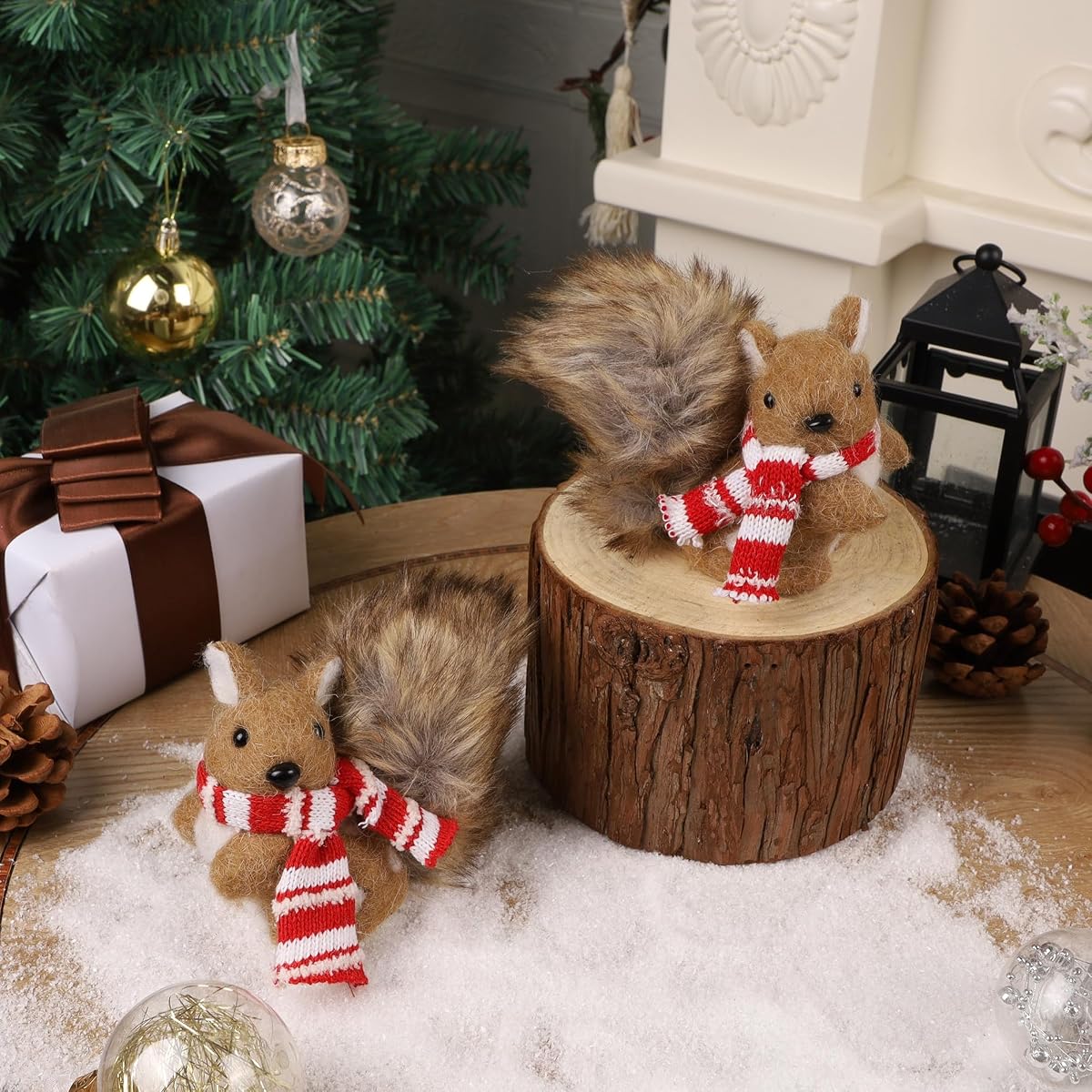winemana Christmas Squirrel Table Decor, Set of 2 Squirrel Ornaments Woodland Animals Figurine with Scarf Christmas Winter Holiday Decorations for Indoor Home Mantle Office Xmas Gifts - imagen de detalle 1