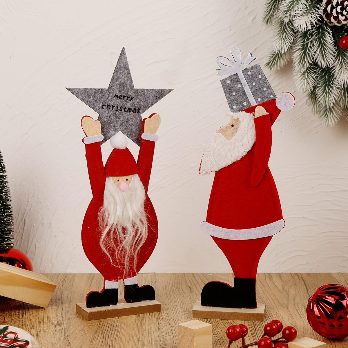 winemana Set of 2 Christmas Table Decorations Santa, 12" x 5" Santa Claus Ornaments with Gift Box and Merry Christmas Sign, Perfect for Indoor Home Kitchen Fireplace Office Holiday Party Xmas Gift - imagen de detalle 3