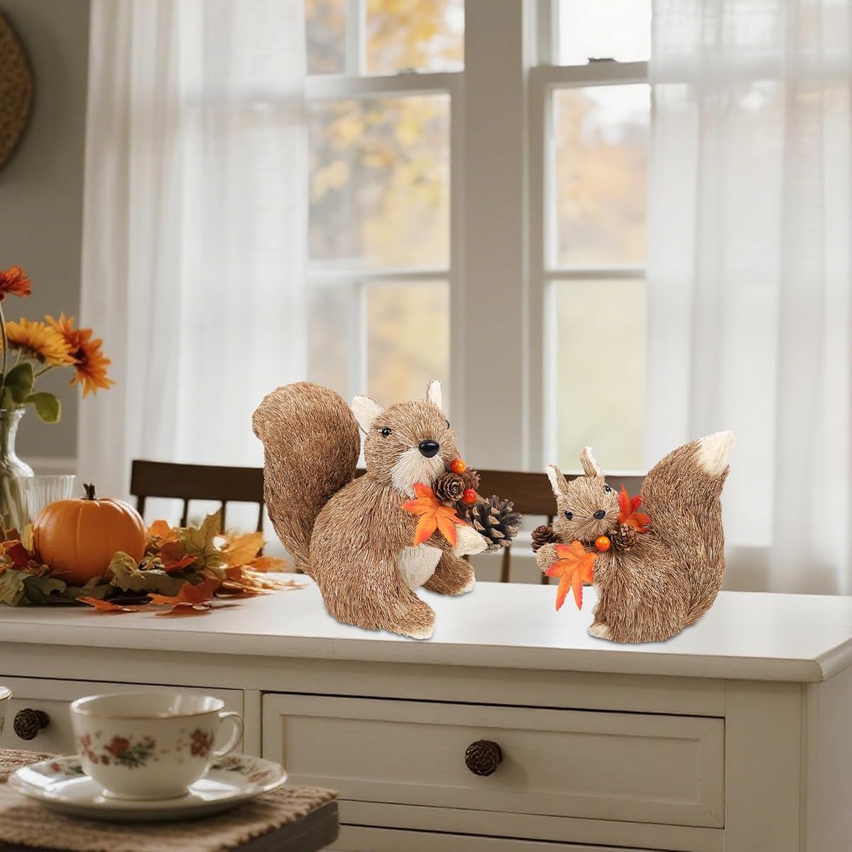 winemana Set of 2 Fall Decorations for Home Squirrels Table Decor - imagen de detalle 4