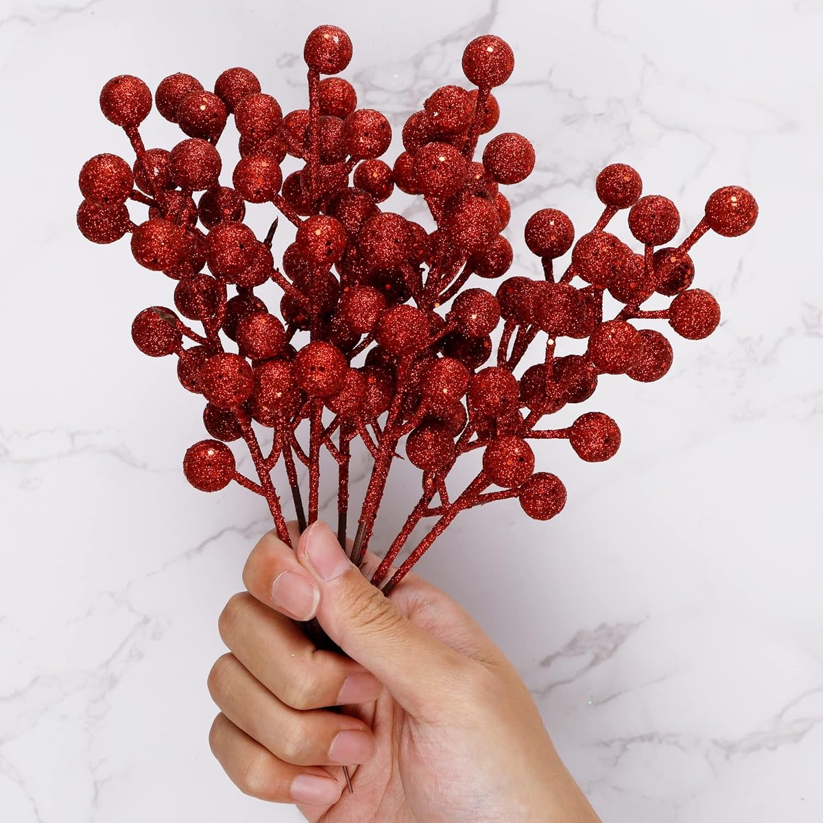 winemana 24 Pack 8 Inch Christmas Glitter Faux Winter Berry Sprigs, Artificial Sparking Red Berries Ornaments for Christmas Tree DIY Crafts Wreath Garland Decor (Red) - 细节图 4