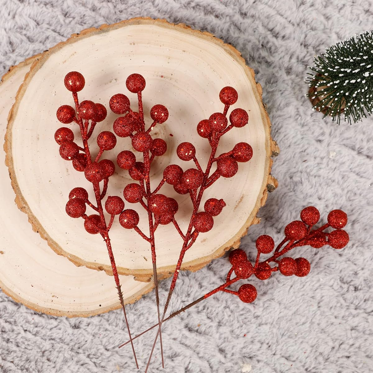 winemana 24 Pack 8 Inch Christmas Glitter Faux Winter Berry Sprigs, Artificial Sparking Red Berries Ornaments for Christmas Tree DIY Crafts Wreath Garland Decor (Red) - 细节图 3