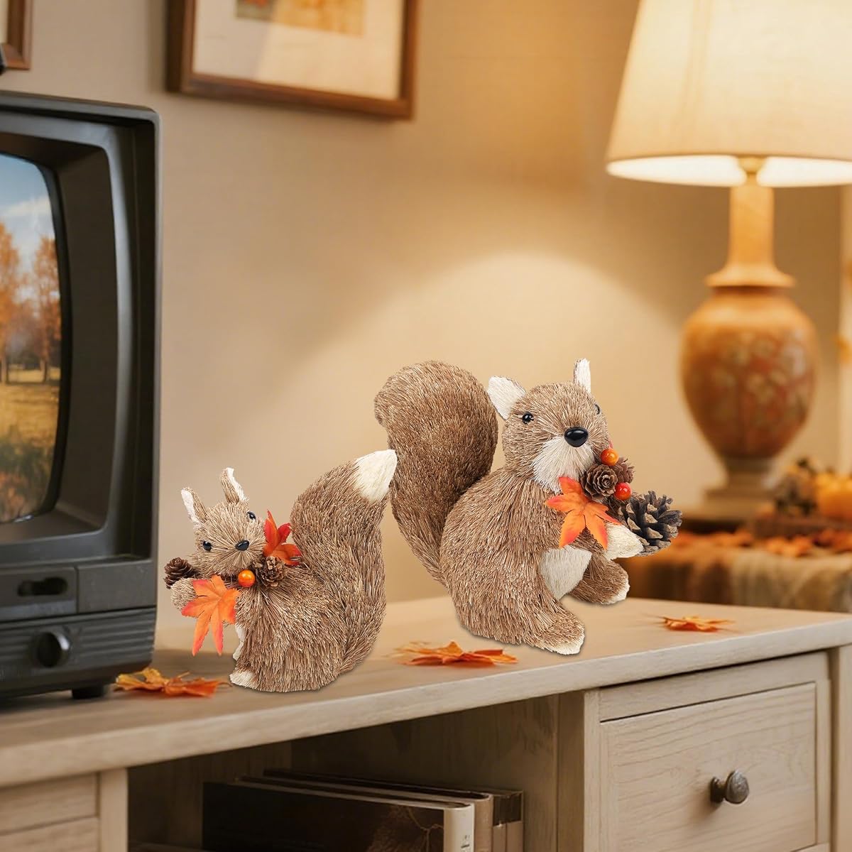 winemana Set of 2 Fall Decorations for Home Squirrels Table Decor - imagen de detalle 5