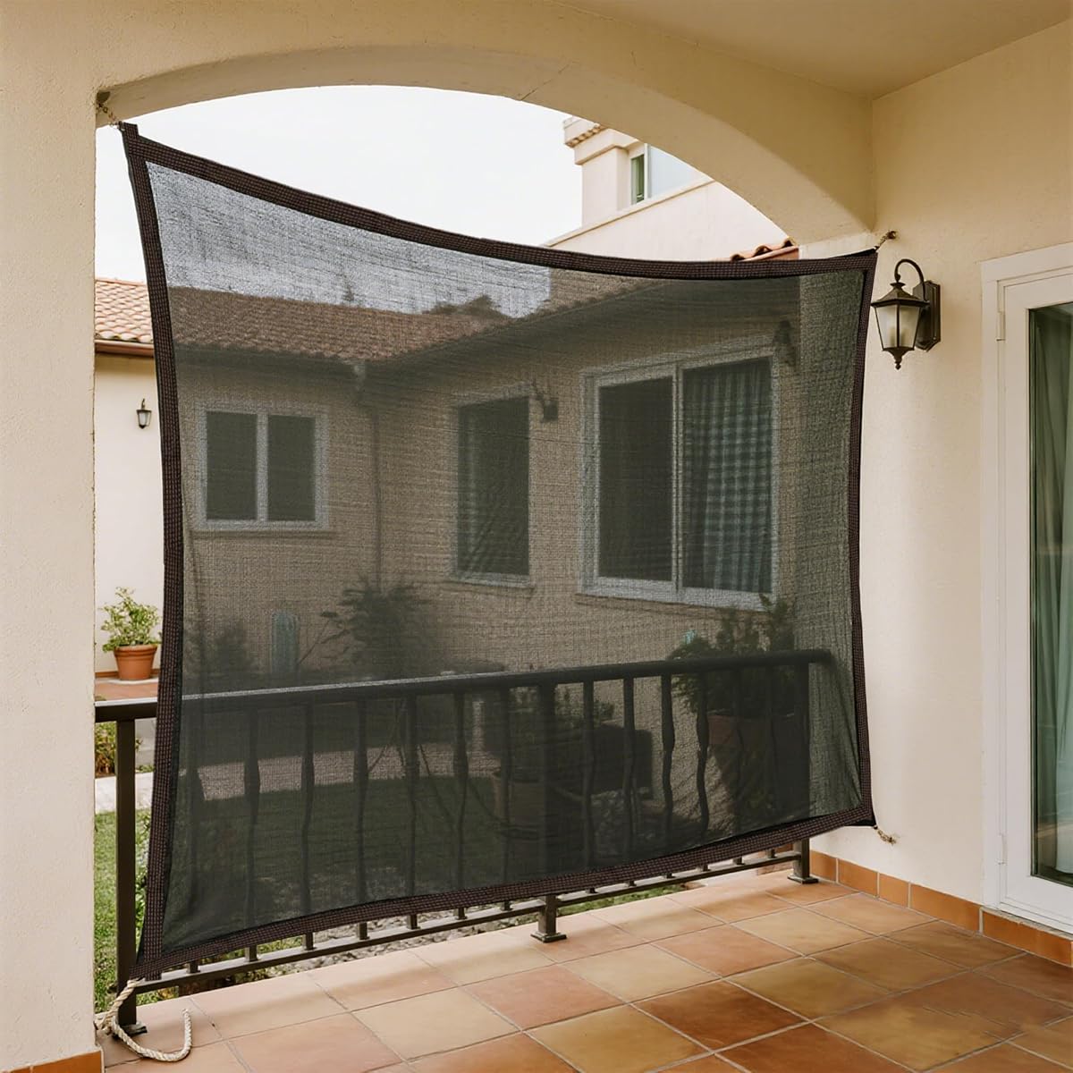 winemana Black Shade Cloth 40%, 5x8 FT Mesh Tarp - Garden Shade for Greenhouse, Patio, Vegetables, Plants Cover and Chicken Coops, Sun Shade Net for Outdoor Protection with Reinforced Grommets - imagen de detalle 2