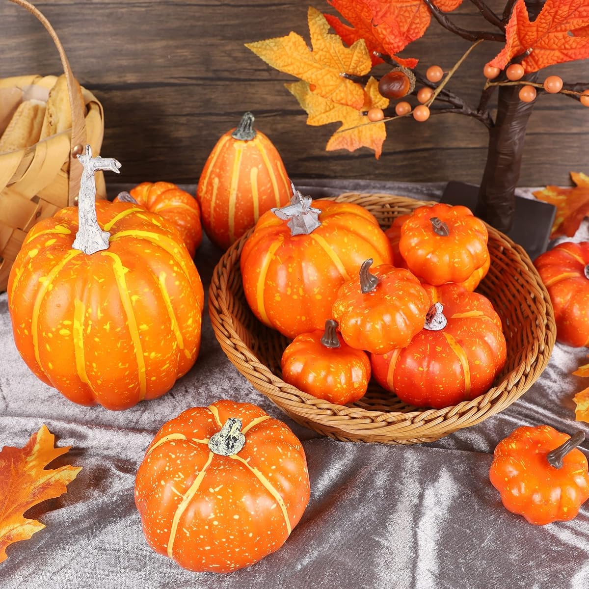 winemana 12 Pcs Orange Pumpkins Halloween Decor Indoor Artificial Pumpkins Fall Decor, Thanksgiving Decorations Harvest Autumn Decor, Fall Decorations for Home Kitchen Table Mantle Wedding Party - 细节图 2