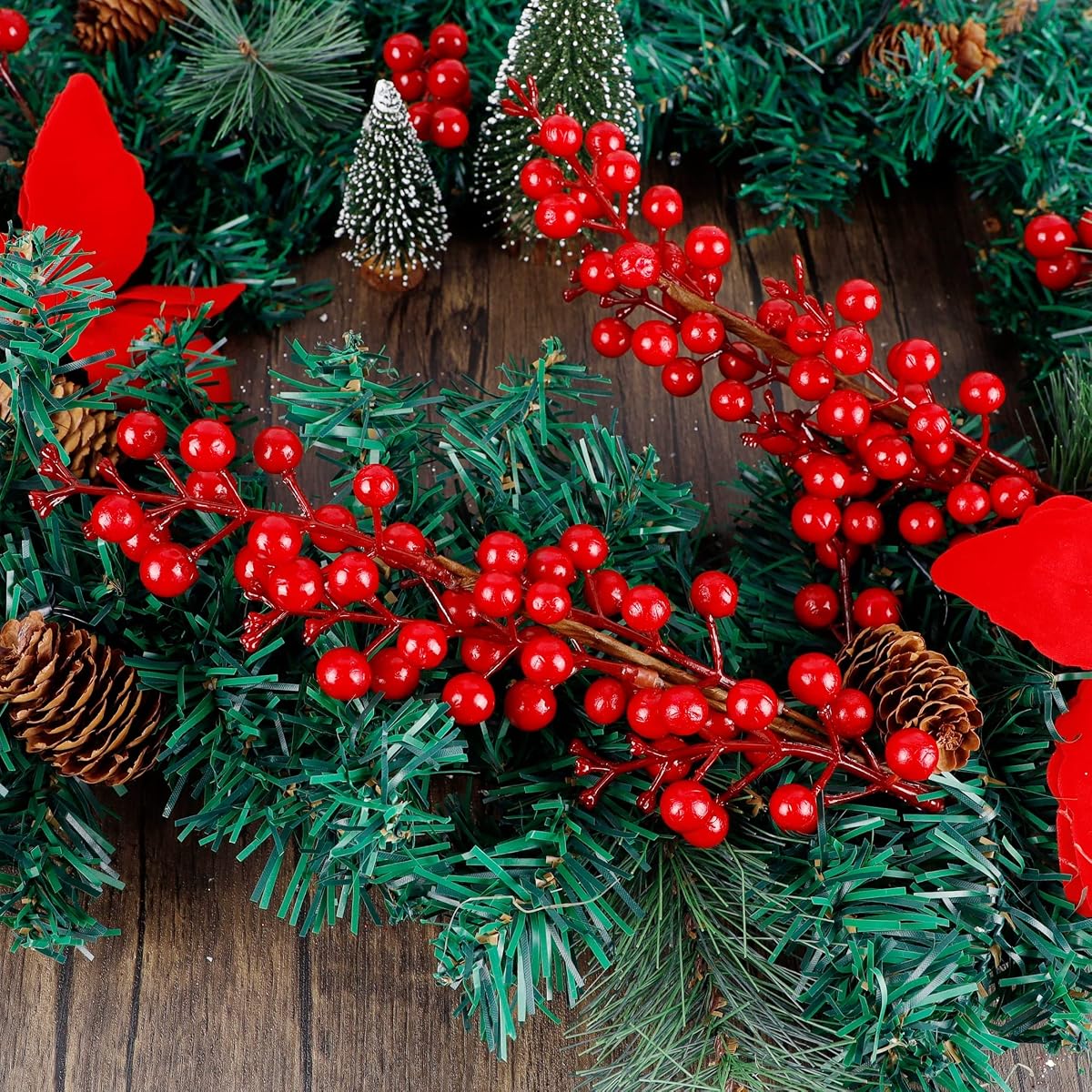 winemana 5 Pcs 19" Christmas Red Berries Stems, Picks for DIY Crafts Wreath Garland Christmas Ornaments Vase Decor - imagen de detalle 6