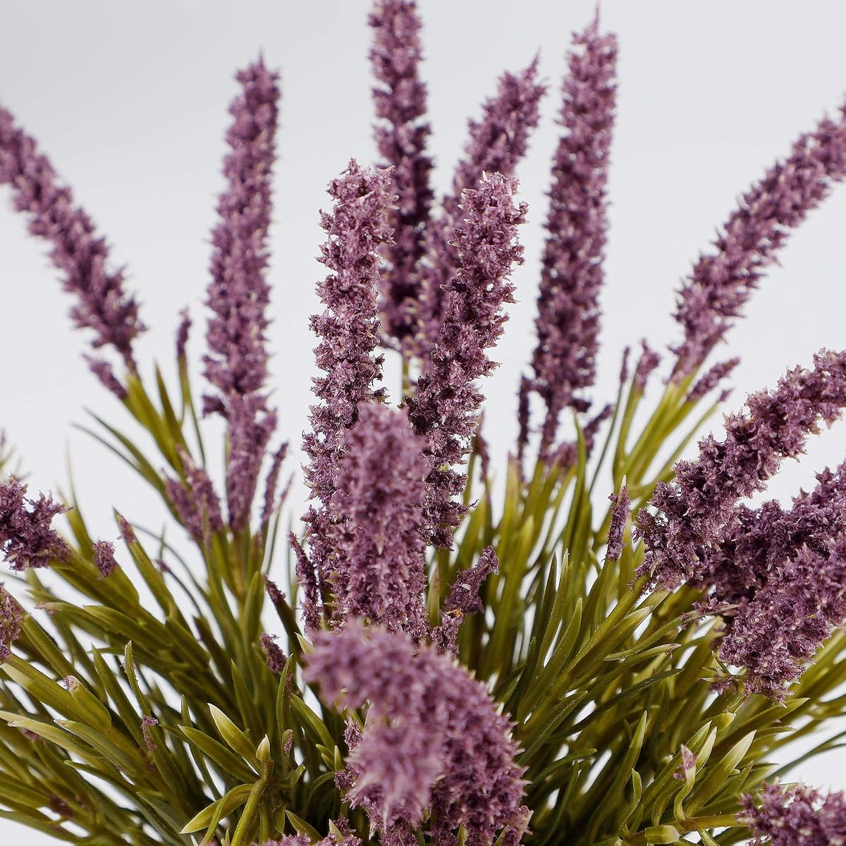 winemana Artificial Lavender Potted Plants with Rope, 9 X 3.7 X 3.7 in, Faux Flower Modern Farmhouse Decor, Easy to Hang, Durable for Home, Bathroom, Coffe Table, Lavender Room, Indoor Outdoor - imagen de detalle 2
