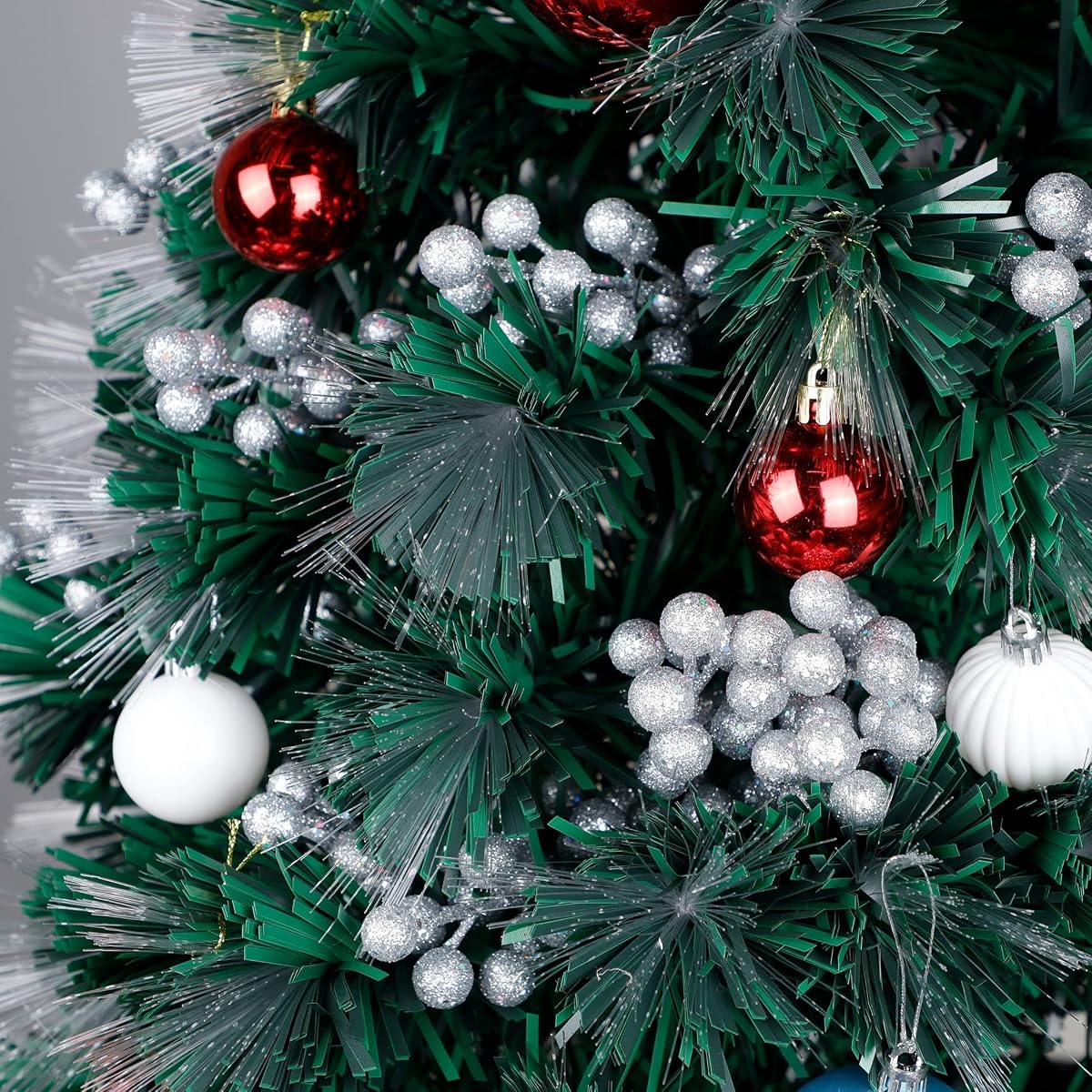 winemana 24 Pack 8 Inch Christmas Glitter Faux Winter Berry Sprigs, Artificial Sparking Red Berries Ornaments for Christmas Tree DIY Crafts Wreath Garland Decor (Silvery) - imagem de detalhe 4